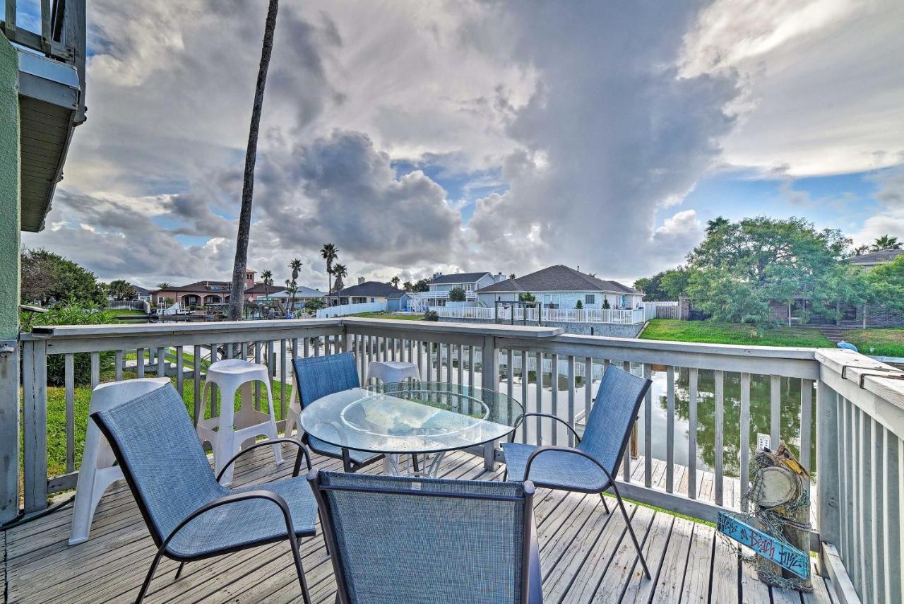 Breezy Corpus Christi Condo With Deck And Fishing Dock Экстерьер фото